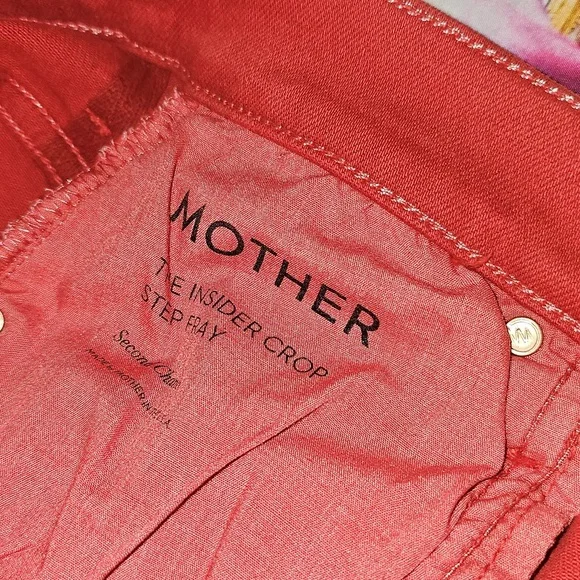 MOTHER Vibrant Hot Rod Red Insider Crop Step Fray Size 29 - Picture 5 of 8
